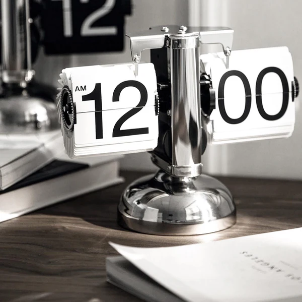 MOVA Flip Clock - Retro Metal Desk Timepiece